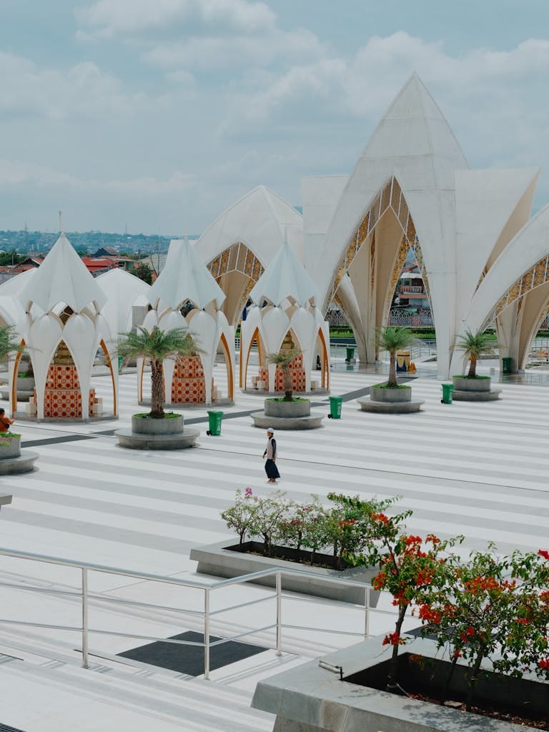 Best Home Décor Accessories to Elevate Your Space in 2026 Elegant interior design inspiration with decorative architectural details and soft lighting